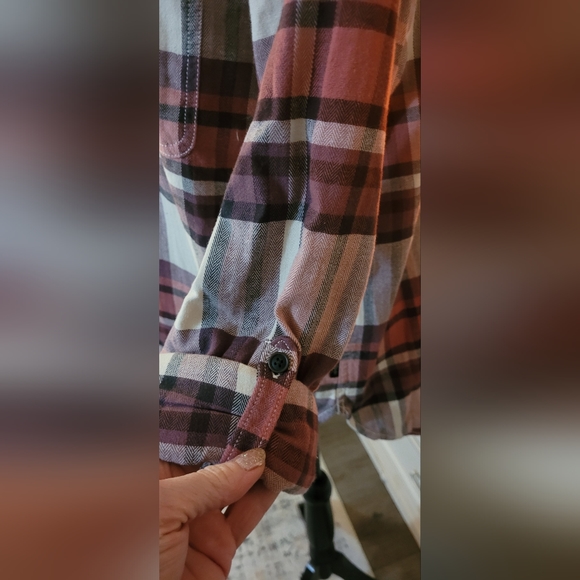 #021 Windriver plaid shirt XL - Picture 4 of 4